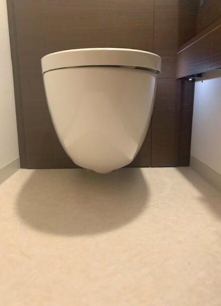 床から浮く便器でお掃除ラクラク